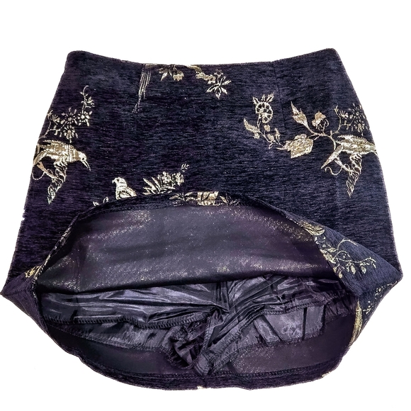 Mini skirt - Picture 2 of 5